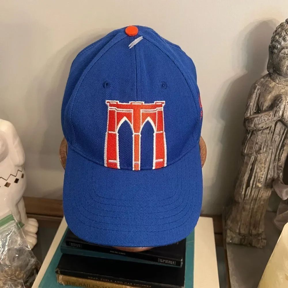 Brooklyn Cyclones Minor League Baseball adjustable Cap with Red and White Logo.
